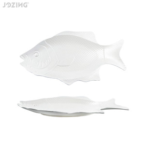 Assiette en céramique en forme de poisson, blanche, moderne, 15 et 13 pouces, la plus populaire pour la restauration (vente en gros) - Product Image 1