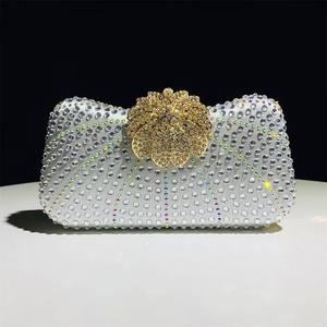 Sac de soirée élégant pour femme avec motif floral diamanté, sac à main pour fête et mariage, sac à bandoulière pour banquet, sac décontracté - Product Image 2