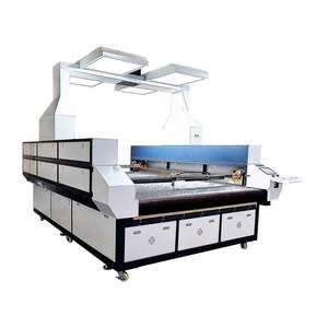 Machine de découpe laser DF 1000W 220V à entraînement automatique pour la découpe de tissus - Product Image 3