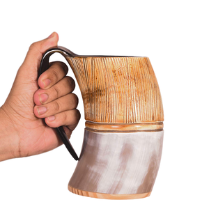 Taza de Cuerno de Buey Vikingo 100% Natural de la Mejor Calidad, Diseño Animal Elegante, Religiosa, Pulida, Artesanía Personalizable, Tamaño y Forma Personalizados - Product Image 1