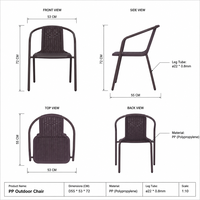 Chaise longue pliante inclinable avec accoudoirs incurvés et cadre de support croisé