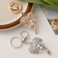 Llavero Creativo de Diamantes con Diseño de Palmera Tropical, Colgante de Moda con Perlas para Bolso, Llavero Metálico para Coche, Regalo de Recuerdo