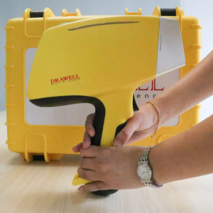 Analyseur de métaux Truex 860 Analyseur d'alliages XRF portable - Product Image 2