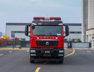 <span class=keywords><strong>Camion</strong></span> <span class=keywords><strong>Pompier</strong></span> Diesel Haute Qualité CNHTC avec Pompe à Eau et Mousse, Capacité de Réservoir 7001-10000L, Très Vendu en Usine - Product Image 6
