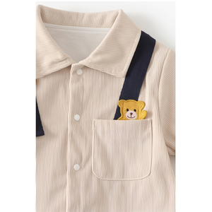 Lindo pelele de pana con aplique de oso, tirantes, cuello vuelto y manga corta para bebé, sin etiqueta, para primavera - Product Image 4