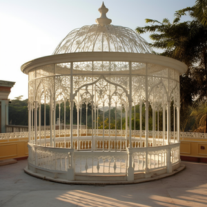 Custom Outdoor Hoge Kwaliteit Tuin Versieren Victoriaanse Stijl Grote Ronde Metalen Jas Wit Ijzeren Smeeddeur & Raam Hek Tuinhuisje - Product Image 6