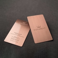 Plaque de nom rectangulaire moderne en acier inoxydable brossé, personnalisée en gros, avec impression gravée, numéro de série et code QR pour entreprises