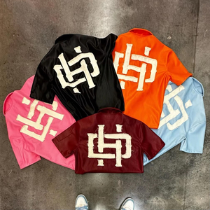 Chaqueta de Moda Masculina de Alta Calidad, Estilo Urbano, con Cierre, Solapa de PU, Parches Personalizados, Logotipo Bordado, Chaqueta de Manga Corta de Cuero - Product Image 1