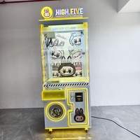 Machine de Jeu d'Arcade à Monnayeur Personnalisée en Gros, Faible Coût, Type Grue / Attrape-Peluches