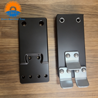 Bloc de caoutchouc universel de remplacement pour grattoir à poils de porc avec insert en acier inoxydable pour équipement d'écorchage de porcs en abattoir