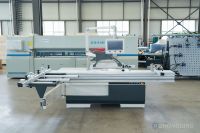 Scie à panneaux à table coulissante CNC pour bois Scie à bois de qualité supérieure
