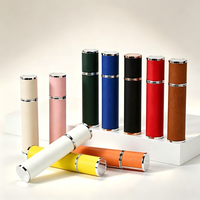 En stock – Atomiseur de parfum en cuir PU 5 ml 10 ml – Flacon d'échantillon miniature rechargeable en verre avec pulvérisateur – Idéal pour les voyages
