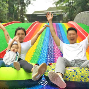 Vente chaude Jeux de foire en plein air Toboggan de neige arc-en-ciel sec en plastique Parc d'attractions Ski sec coloré Toboggan de neige arc-en-ciel - Product Image 2