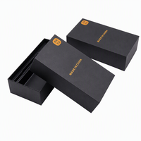 Boîte d'emballage pour smartphone haut de gamme, personnalisée, écologique, recyclable, papier texturé spécial, estampage or de luxe, style minimaliste