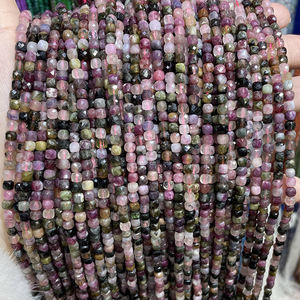 Vente en gros <span class=keywords><strong>de</strong></span> perles <span class=keywords><strong>de</strong></span> <span class=keywords><strong>pierre</strong></span> <span class=keywords><strong>de</strong></span> lune arc-en-ciel gris naturel 4x4mm perles <span class=keywords><strong>de</strong></span> cube <span class=keywords><strong>de</strong></span> Labradorite à facettes carrées pour la fabrication <span class=keywords><strong>de</strong></span> bijoux (AB2137) - Product Image 2