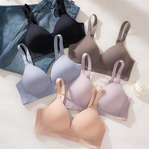 Reggiseni senza cuciture che uniscono comfort e traspirabilità con coppe sottili a <span class=keywords><strong>B</strong></span>. Comodi e sottili per seni piccoli e con volume laterale. - Product Image 1