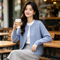 Damen Rundhals-Zopfmuster-Strickjacke, Vintage Einreihiger Strickmantel für den Herbst, Individuelle Anpassung & Musteranfertigung Möglich