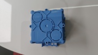 Boîtier de commutation bleu type 86 IP54 86x86x35mm 3x3 à fond ouvert, ignifuge, pour raccordement électrique