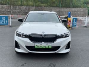 La <span class=keywords><strong>BMW</strong></span> <span class=keywords><strong>i3</strong></span> eDrive35L <span class=keywords><strong>2022</strong></span>, véhicule électrique pur à énergie nouvelle, est maintenant disponible à l'exportation à un <span class=keywords><strong>prix</strong></span> bas. - Product Image 2