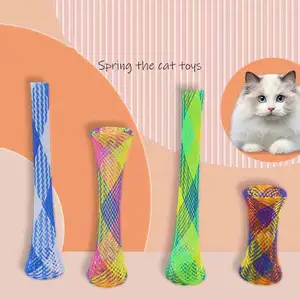 Mainan musim semi kucing warna mainan Paw Grinding Spring lembut menggigit elastis dalam ruangan kucing interaktif tabung mainan Spring