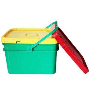 Pantone Color PP 20 L Caja de plástico rectangular con mango de plástico - Product Image 1