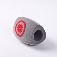 Station Drapeau pour Microphone Sans Fil Portable Forme Cube et Triangle Personnalisée pour Interview TV et Support de Logo