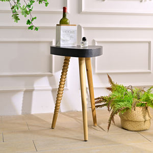 Mesa de Centro INNOVA de Estilo Europeo Moderno con Tapa de Madera Negra y Tres Patas, Fácil de Armar, Construcción Duradera para Sala de Estar - Product Image 3