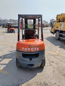 Chariot élévateur diesel Toyota à haut rendement à bas prix 4.5m 3T chariots élévateurs d'occasion Machine de transport de construction chariot élévateur de terrain - Product Image 4