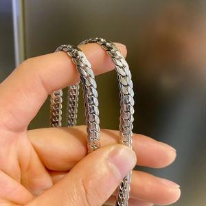 ステンレススチール スネークチェーン ヒップホップネックレス レディース＆メンズ ゴシックパンクスタイル ジュエリー - Product Image 4