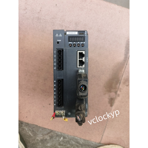 Servoaccionamiento de CA Invt SV-DA200-0R7-2-E0 750W, 220V, 47-63Hz 6.8A/3.8A - 0-400Hz Usado - Product Image 1