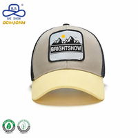 Casquette de baseball OEM à couleurs contrastées tendance Casquette de camionneur en tissu maillé respirant à 6 panneaux avec patch personnalisé pour enfants, adultes, vêtements de famille