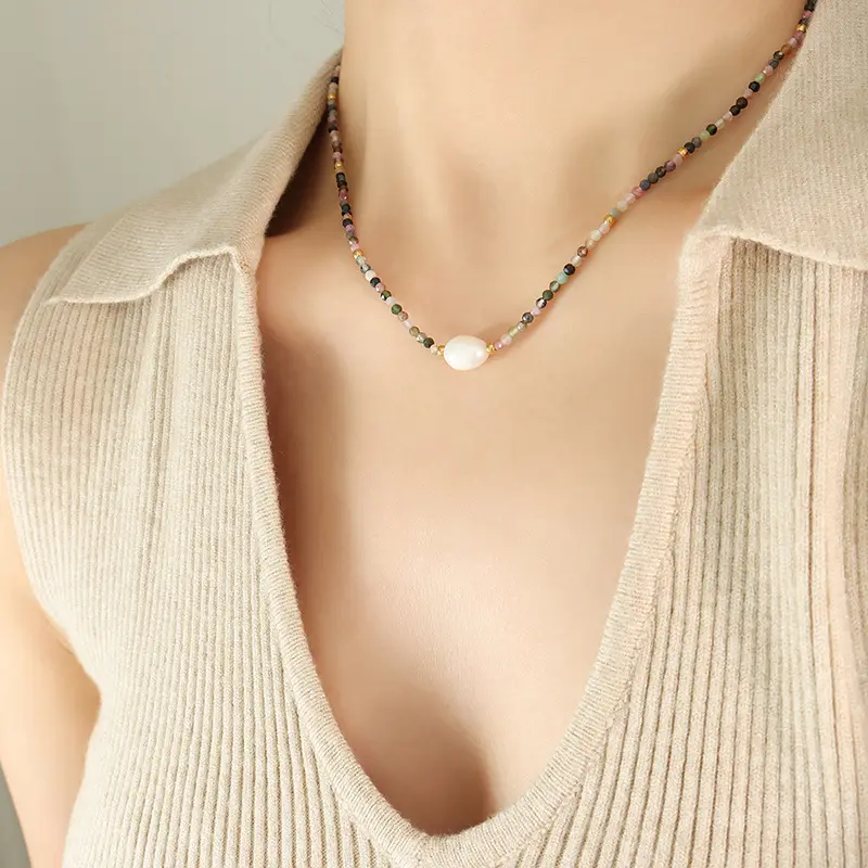 Stile creativo bohémien collana girocollo di perle d'acqua dolce in pietra naturale colorata con colletto impermeabile per donna gioielli regalo