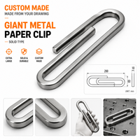 Pince de reliure en métal massif en forme de trombone géant en fil d'acier épais cintré CNC pour porte-documents de bureau et support d'affichage photo