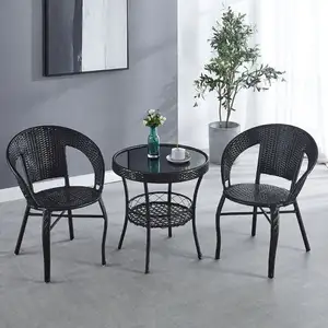 藤椅藤桌套装一张桌子加两把椅子