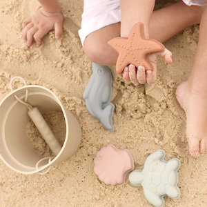 Jouets <span class=keywords><strong>de</strong></span> <span class=keywords><strong>plage</strong></span> en <span class=keywords><strong>silicone</strong></span> pour enfants, jouets <span class=keywords><strong>de</strong></span> bac à sable pour tout-petits, pelle, <span class=keywords><strong>seau</strong></span>, jouets <span class=keywords><strong>de</strong></span> <span class=keywords><strong>plage</strong></span> en <span class=keywords><strong>silicone</strong></span> pour bébé, ensemble <span class=keywords><strong>de</strong></span> jouets <span class=keywords><strong>de</strong></span> <span class=keywords><strong>plage</strong></span> pratiques pour les voyages - Product Image 6