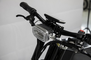 Vélo électrique à pneus gras de 26 pouces avec roue magnétique, vélo électrique Bomber avec batterie cachée pour adultes - Product Image 5