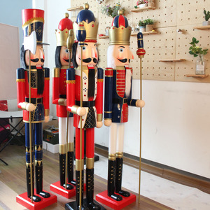 New Solid Wood 1.8M Nutcracker for Hotel Lobby Christmas Decoration Gothic Soldier Puppet Bulk Order - Product Image 3