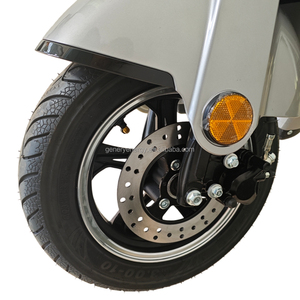 Conduite sécurisée avec un scooter électrique 48V500W, comprend un verrouillage intelligent NFC, autonomie maximale de 40 km, pneus à vide stables 3.00-10 - Product Image 3