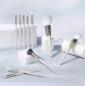 MSQ Ensemble de pinceaux de maquillage blanc de luxe de haute qualité Correcteur de fard à paupières Pinceaux de maquillage pour sourcils Prêt à expédier - Product Image 6