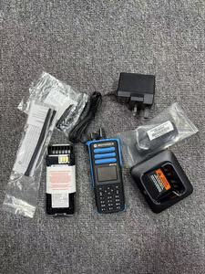 Radio Walkie Talkie de Largo Alcance MOTOROLA, Radio Bidireccional con Certificado Atex, Radio Profesional Impermeable Uhf Vhf IP67 Intercomunicador DP4801EX - Product Image 4