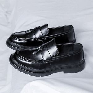 Zapatos de Vestir Retro de Diseño para Hombre, Mocasines Casuales de Microfibra, Punta Alta, Fáciles de Usar, Aumentan la Estatura, Nuevos Estilos para Tallas Grandes - Product Image 1