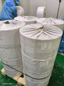 Rouleaux de film <span class=keywords><strong>plastique</strong></span> PLA biodégradables 100% transparents noirs et blancs écologiques pour le thermoformage des gobelets et des couvercles de gobelets - Product Image 6