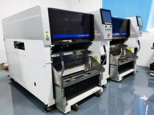 เครื่องจักรชุดประกอบแผงวงจรอิเล็กทรอนิกส์เครื่องเลือกและวางฟูจิเอมิกซ์ IIC SMT SMD - Product Image 4