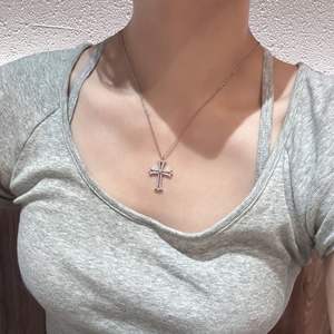 Collar con Colgante de Corona y Bolso de Flores Pequeño Retro de Plata de Ley S925, Collares de Moda con Colgante de Flores Antiguas de Lujo Ligero - Product Image 4