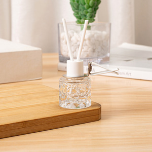 Rỗng trắng 8ml 10ml thủy tinh xe làm mát không khí chai nước hoa hương thơm xe khuếch tán chai với Vent clip và sậy khuếch tán thanh - Product Image 1