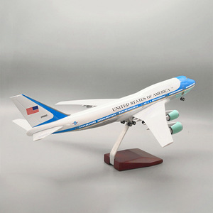 Modèle d'avion en résine LED OEM en gros, Boeing 747-8, USA <span class=keywords><strong>Air</strong></span> Force <span class=keywords><strong>One</strong></span> Airlines, échelle 1/160, 47 cm, avec support - Product Image 3