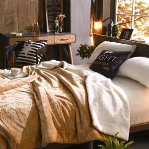 Chăn lông cừu mùa đông hai lớp màu đỏ, chất liệu dệt kim dày dặn, chất liệu flannel dùng cho gia đình - Product Image 4