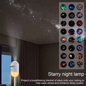 Proiettore LED USB Ultra Chiaro Moderno in ABS, Mini Proiettore Portatile per Decorazione Romantica del Soffitto, Luce Notturna Ambientale con Galassia, Angeli e <span class=keywords><strong>Luna</strong></span> <span class=keywords><strong>Piena</strong></span> - Product Image 2