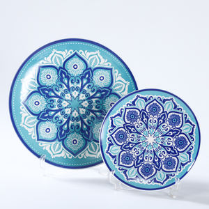 <span class=keywords><strong>Set</strong></span> di <span class=keywords><strong>piatti</strong></span> in ceramica <span class=keywords><strong>Set</strong></span> di <span class=keywords><strong>piatti</strong></span> in ceramica di lusso <span class=keywords><strong>18</strong></span> pz <span class=keywords><strong>set</strong></span> da cena in porcellana con tamponamento - Product Image 2