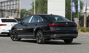 Volkswagen <span class=keywords><strong>Passat</strong></span> 280TSI Turbo 2023: <span class=keywords><strong>Berlina</strong></span> Business di Medie <span class=keywords><strong>Dimensioni</strong></span>, Confortevole per Famiglia e Lavoro, Fornitura Globale - Product Image 4